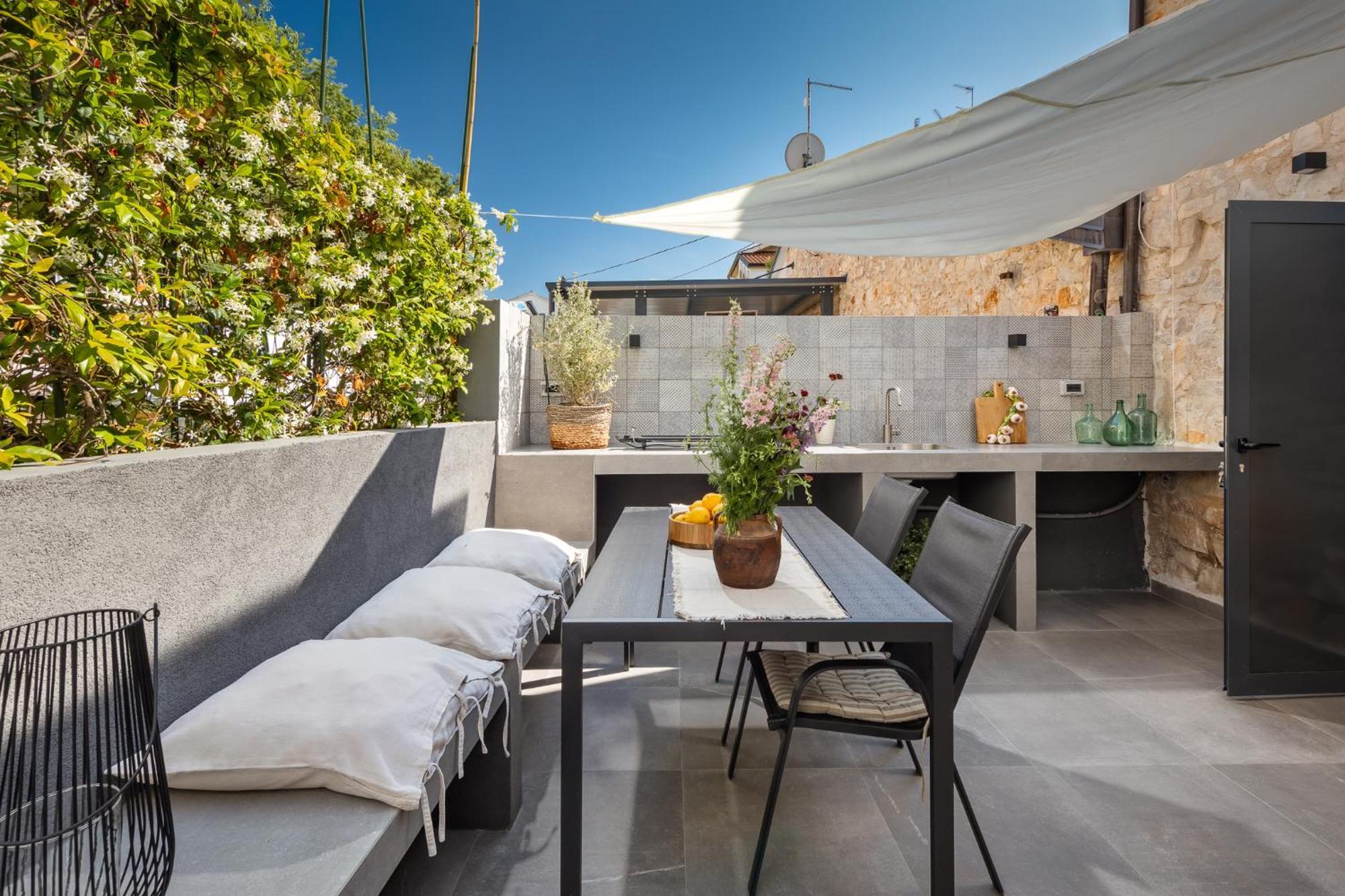 Grota Premium Apartment & Room Porec Exterior photo