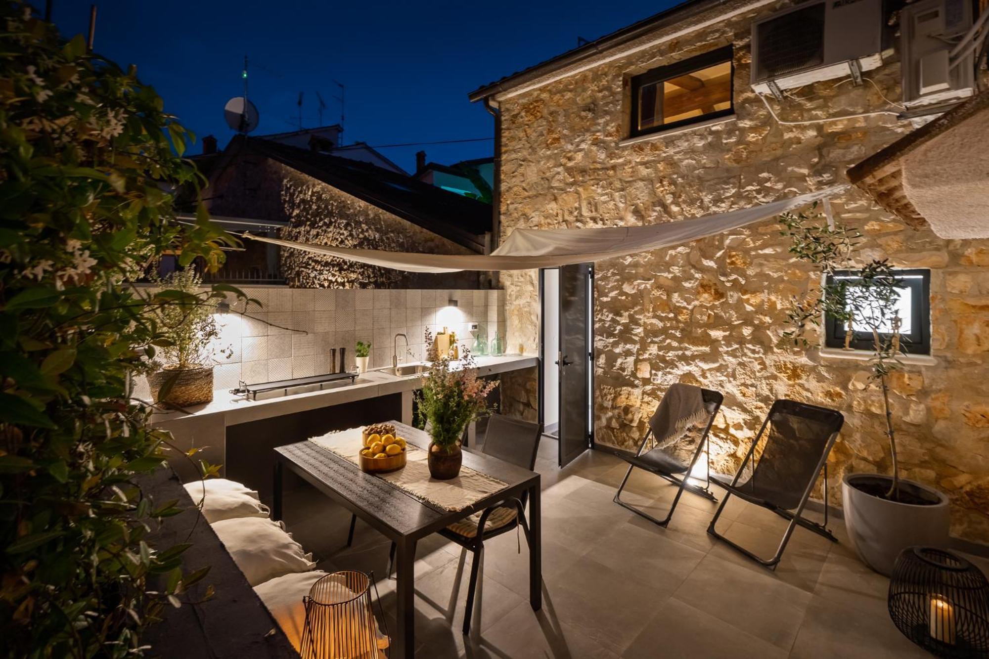 Grota Premium Apartment & Room Porec Exterior photo